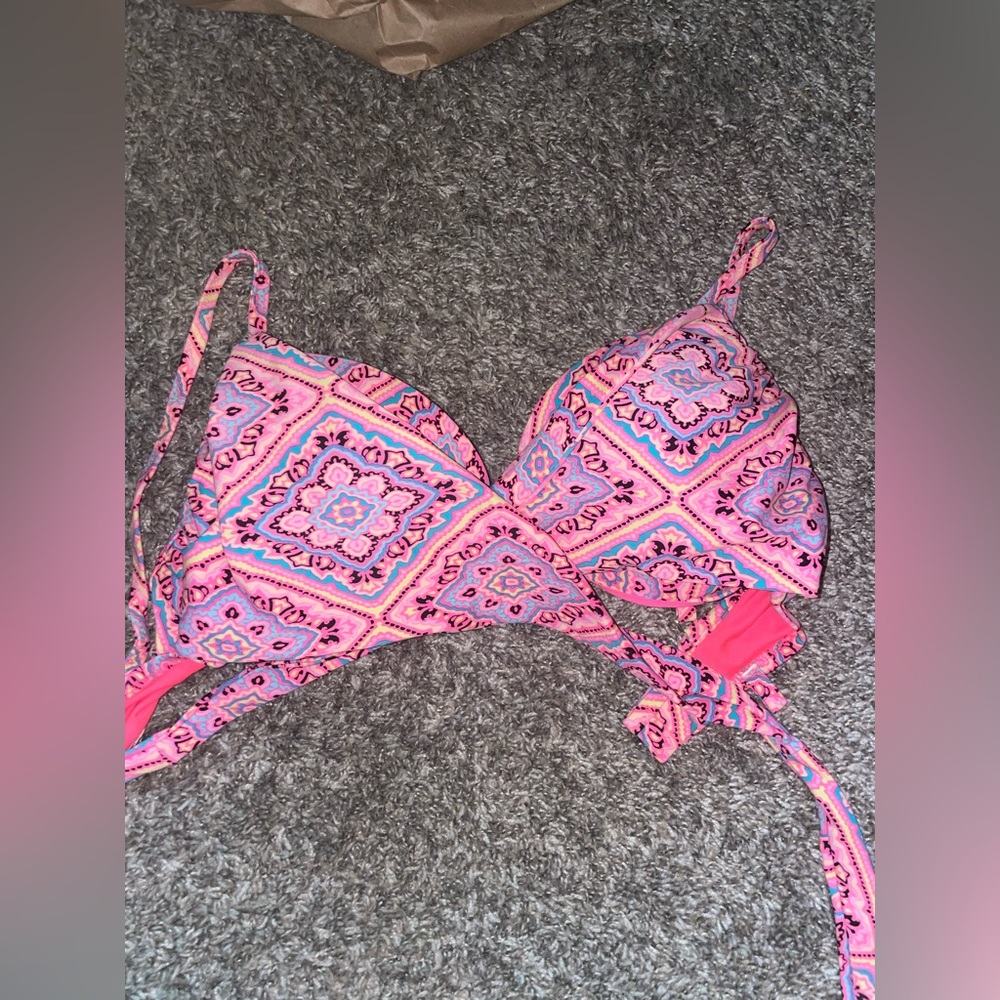 Women’s multi way bikini top